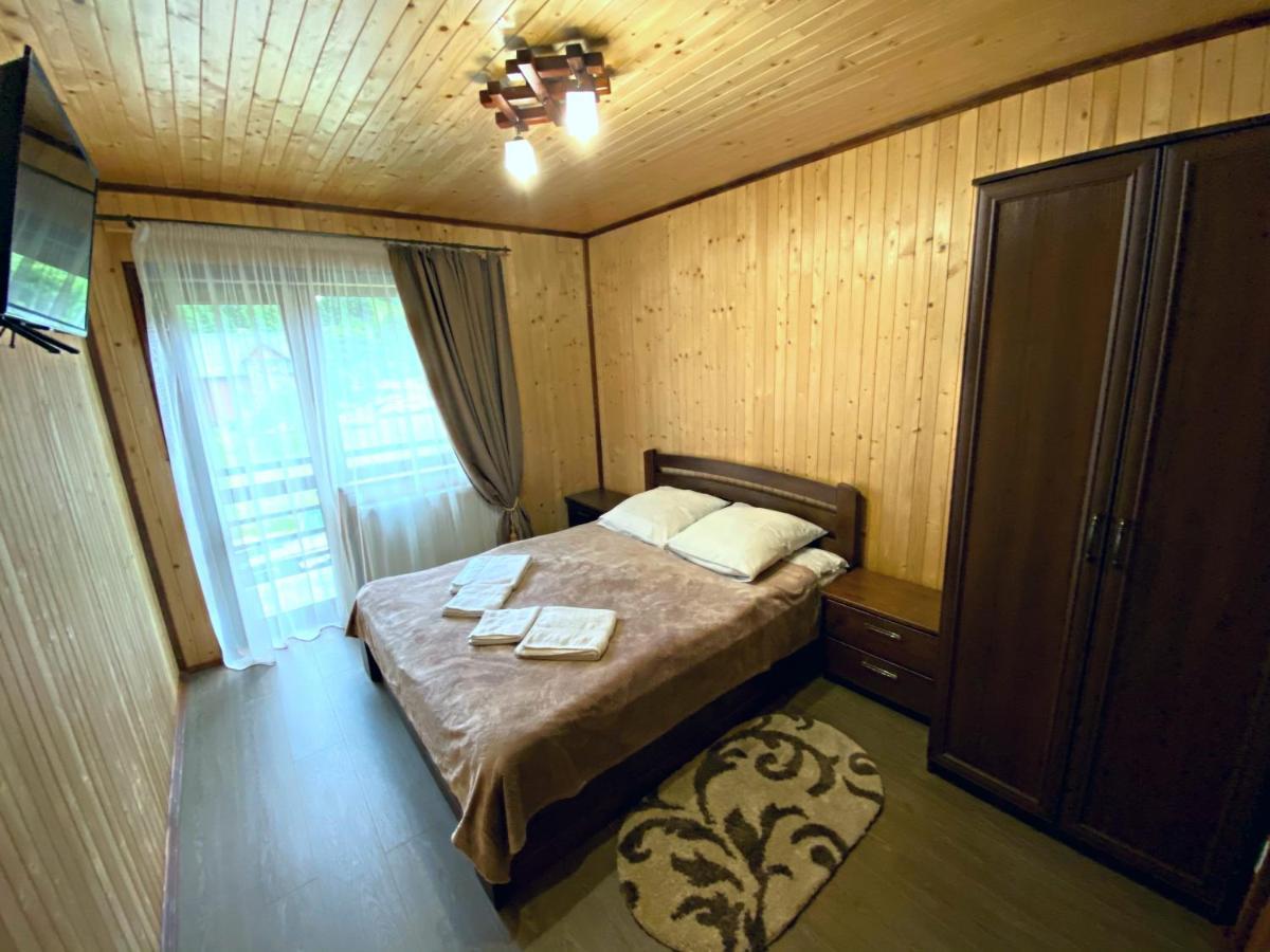 Під Магурою Hotell Vorochta Exteriör bild