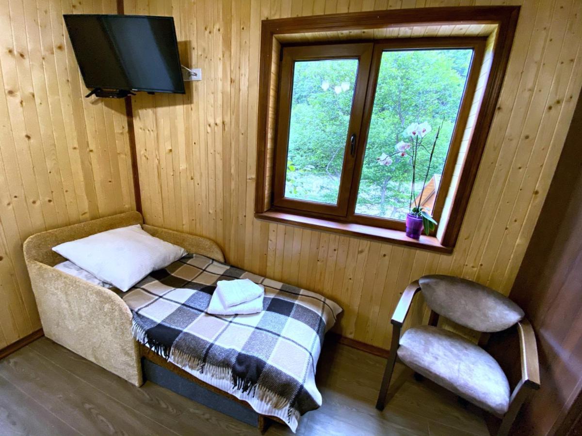 Під Магурою Hotell Vorochta Exteriör bild