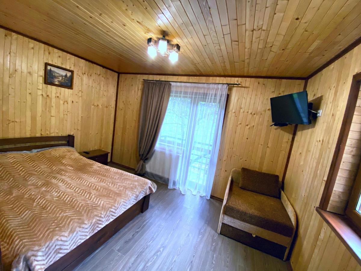 Під Магурою Hotell Vorochta Exteriör bild