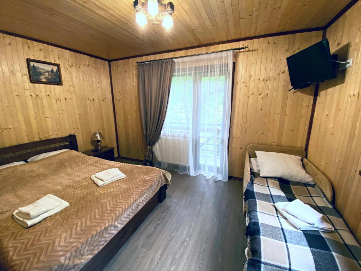 Під Магурою Hotell Vorochta Exteriör bild