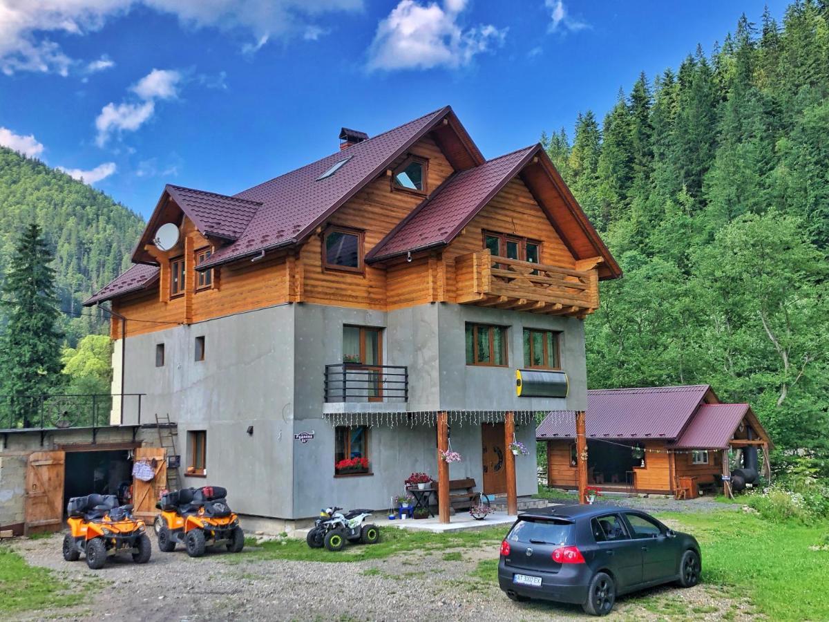 Під Магурою Hotell Vorochta Exteriör bild